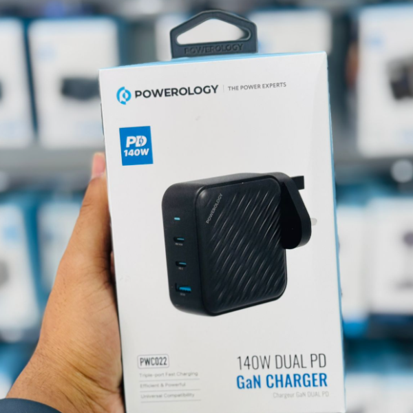 Powerology GaN Dual-Port Wall Charger – 45W Power Delivery Fast Charging, USB-C & USB-A, Universal Compatibility, Built-in Protection – Black